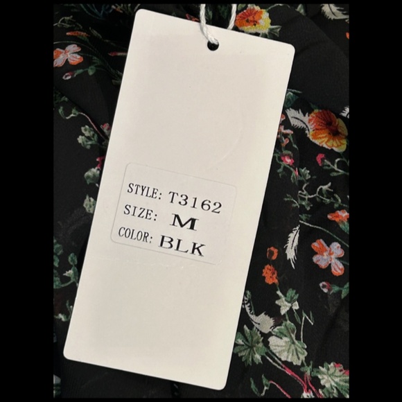 Jenn. Floral Off The Shoulder Long Sleeve Top Size M - NWT - Picture 13 of 16